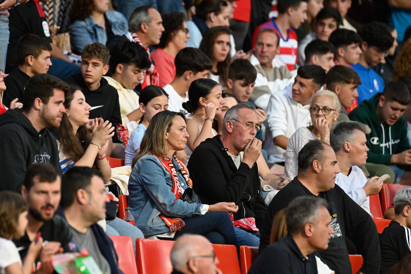 Encuéntrate en el partido del equipo femenino del Granada