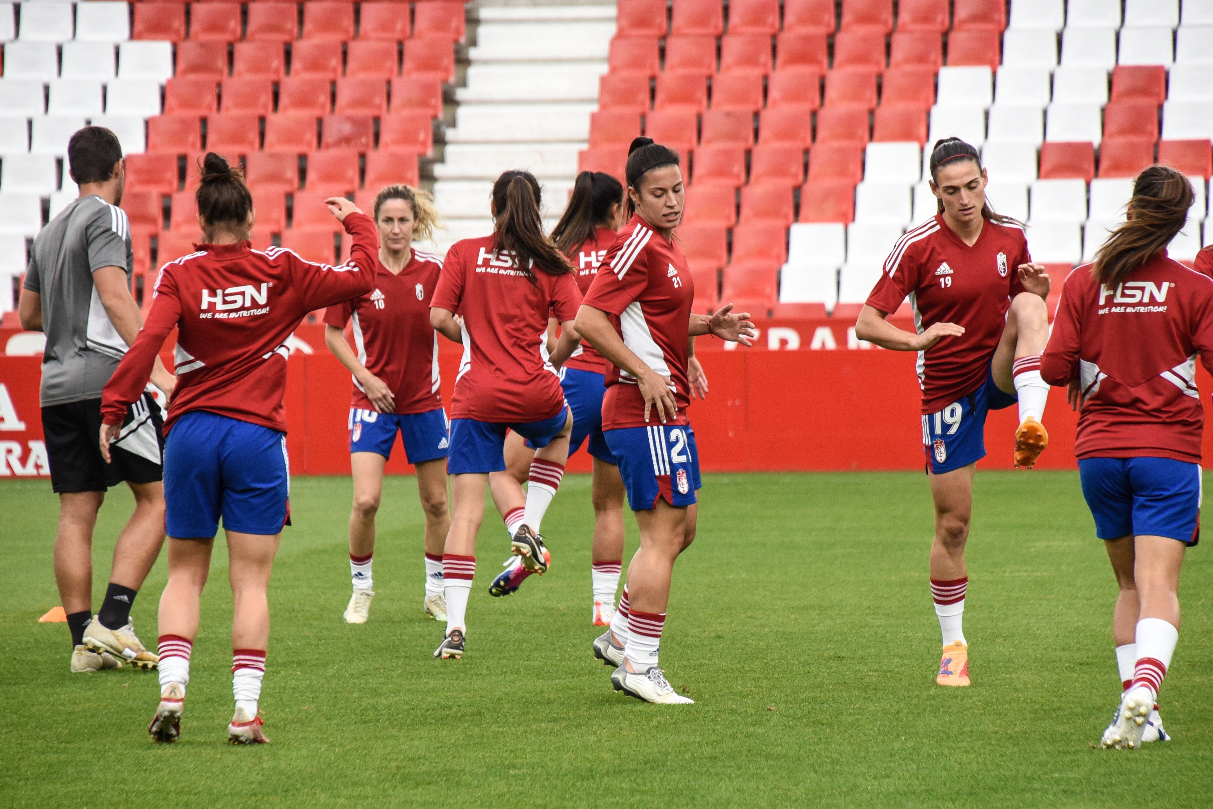 Encuéntrate en el partido del equipo femenino del Granada