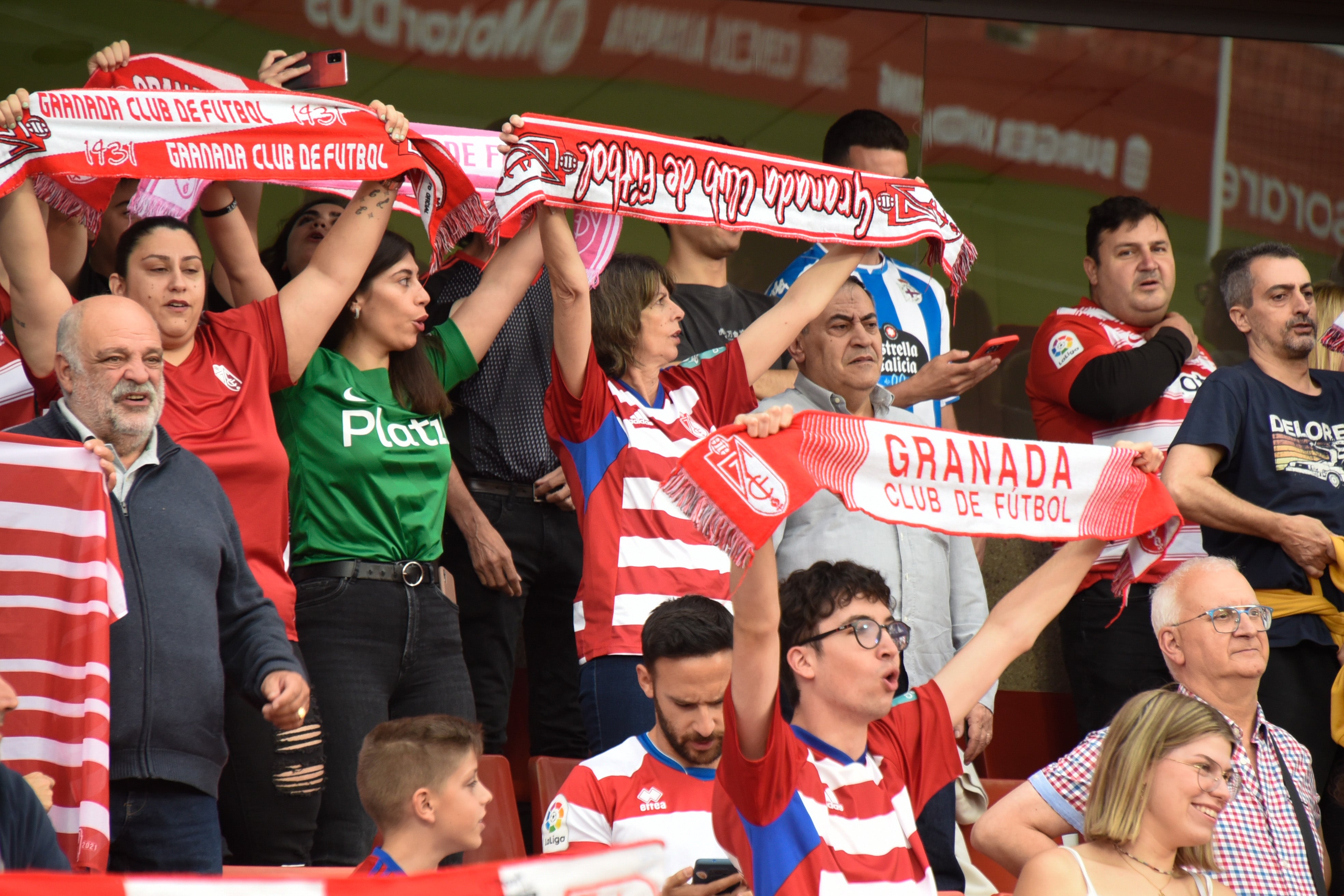 Encuéntrate en el partido del equipo femenino del Granada