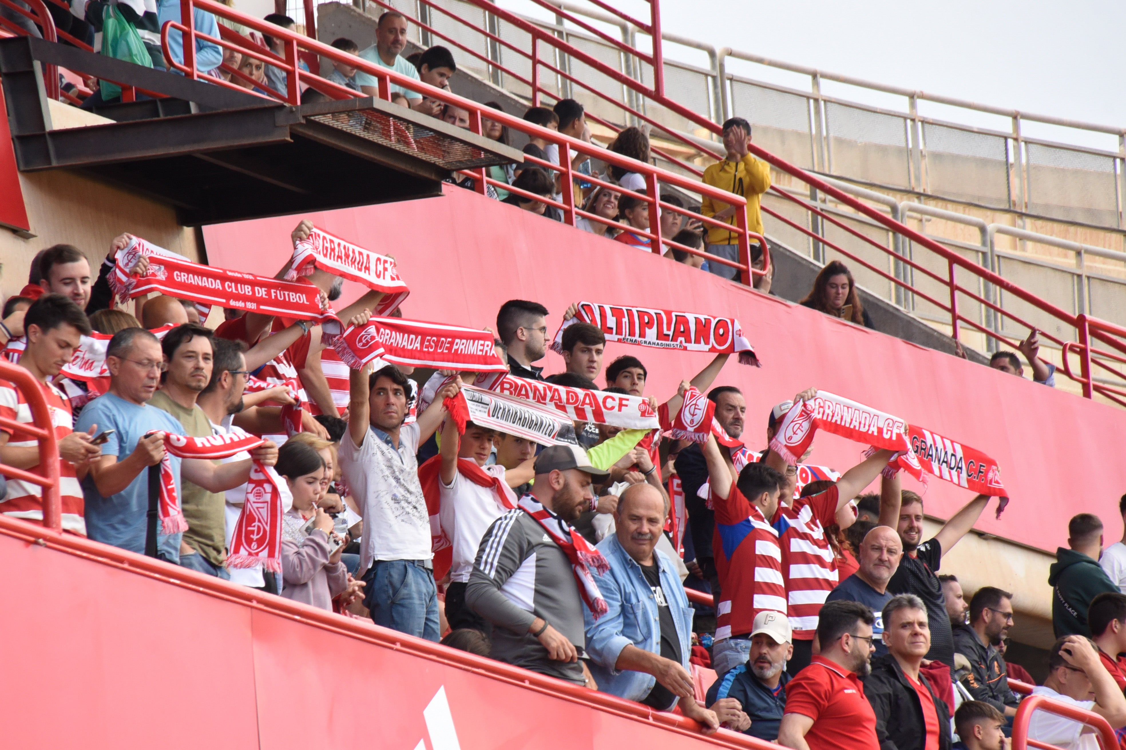 Encuéntrate en Los Cármenes en el Recreativo-Avilés