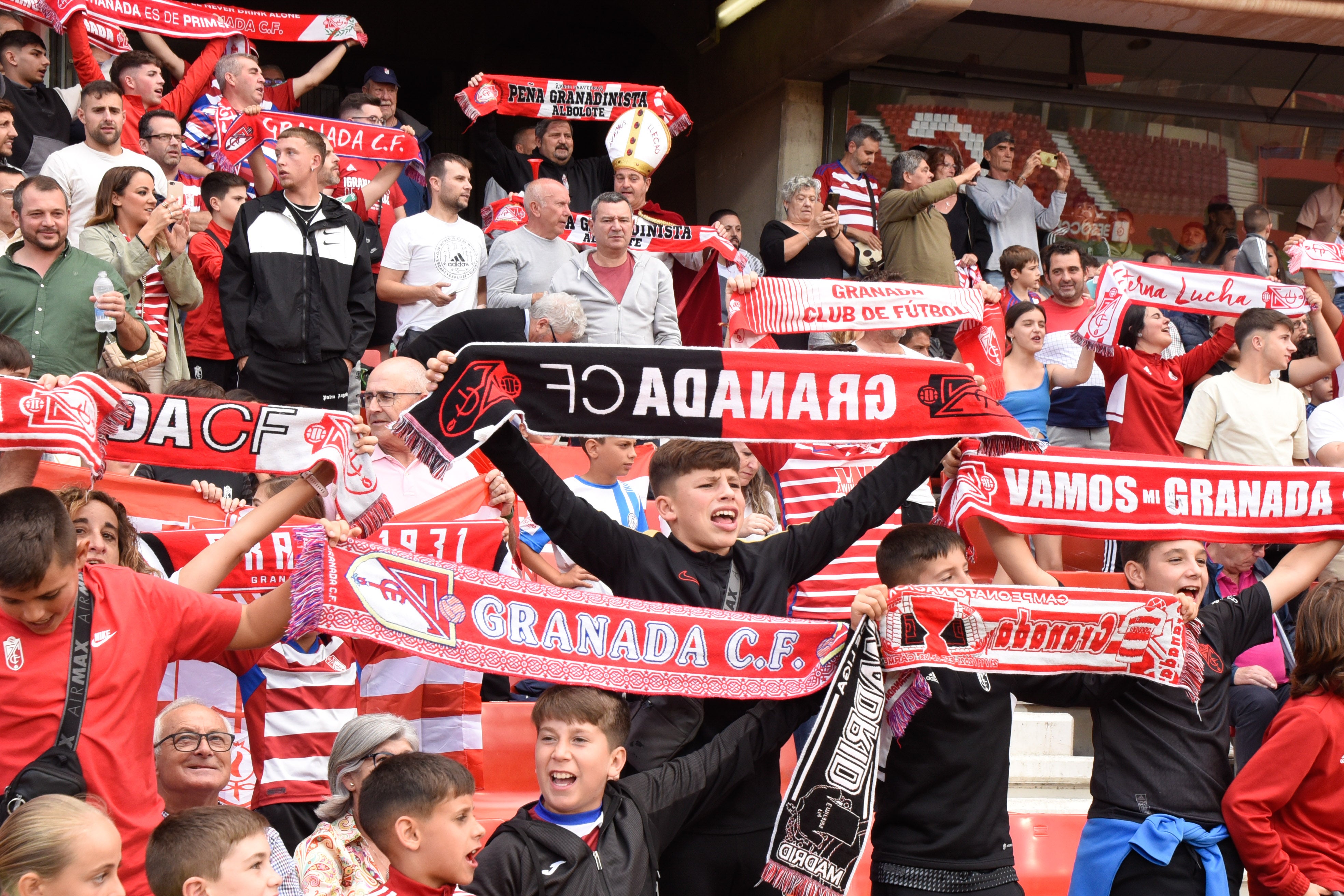 Encuéntrate en Los Cármenes en el Recreativo-Avilés