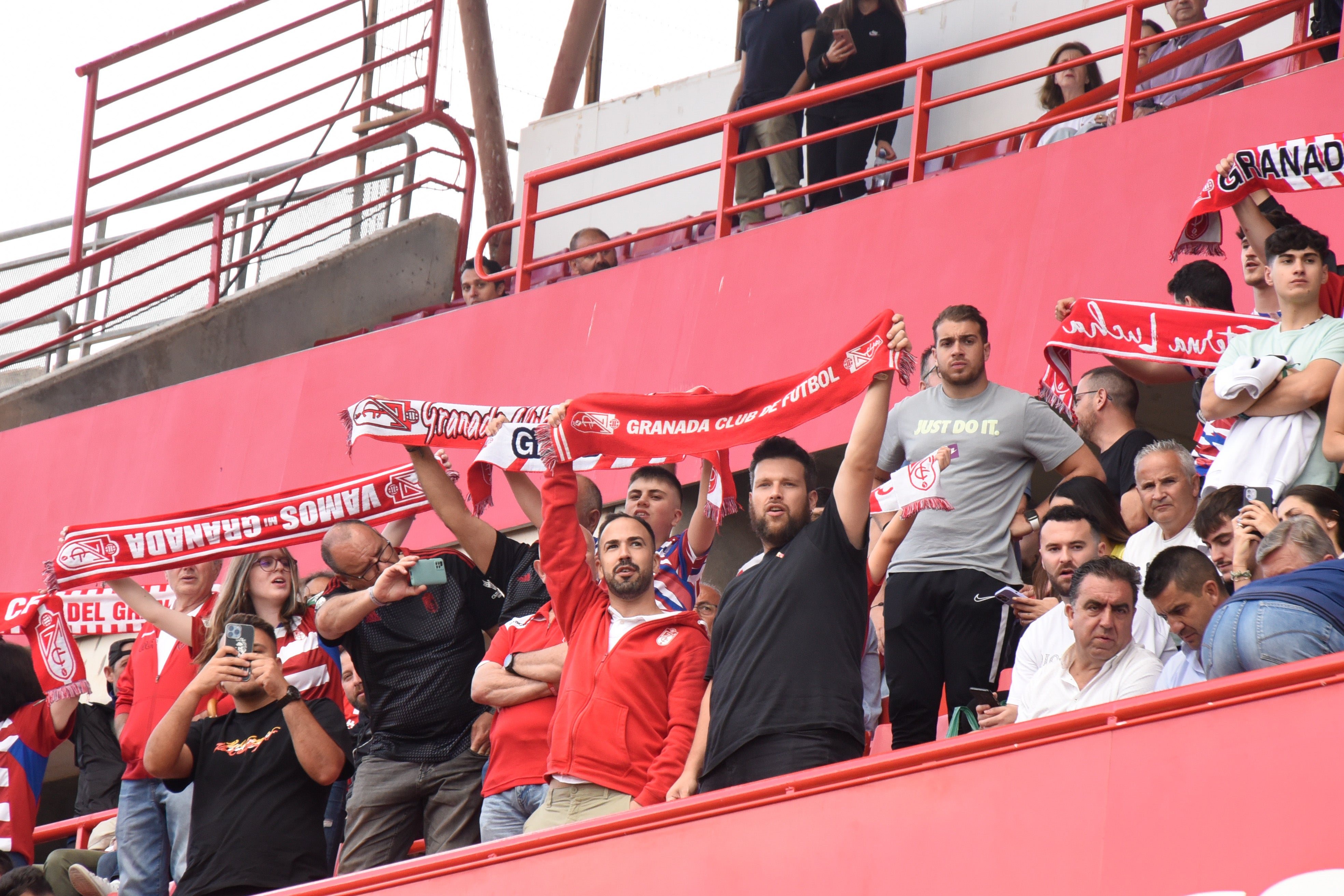 Encuéntrate en Los Cármenes en el Recreativo-Avilés