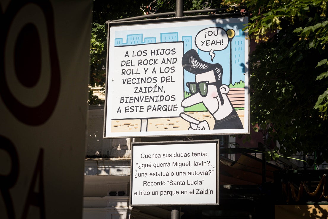 Las carocas ganadoras que recorren la Plaza de Bibrambla