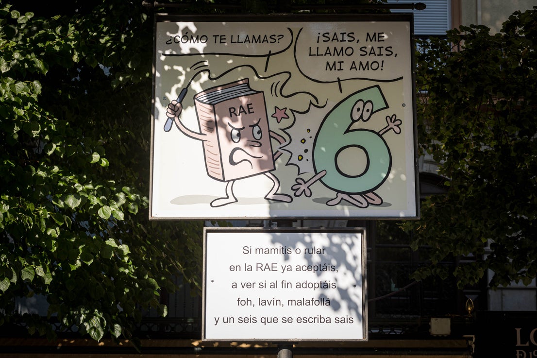 Las carocas ganadoras que recorren la Plaza de Bibrambla