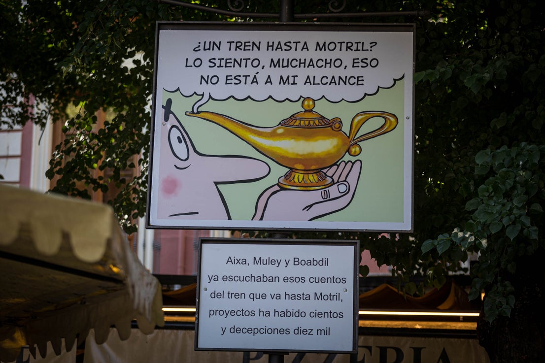 Las carocas ganadoras que recorren la Plaza de Bibrambla
