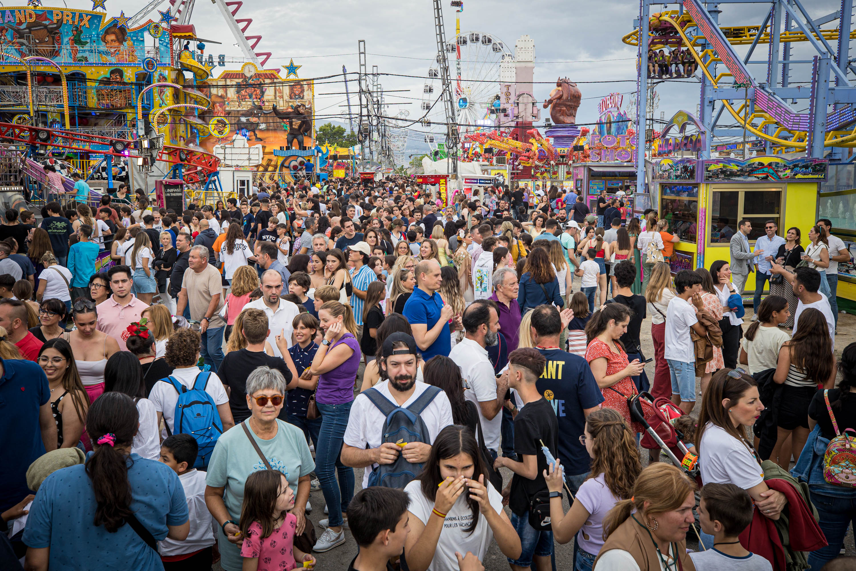 El día de los columpios &#039;baraticos&#039;, en imágenes
