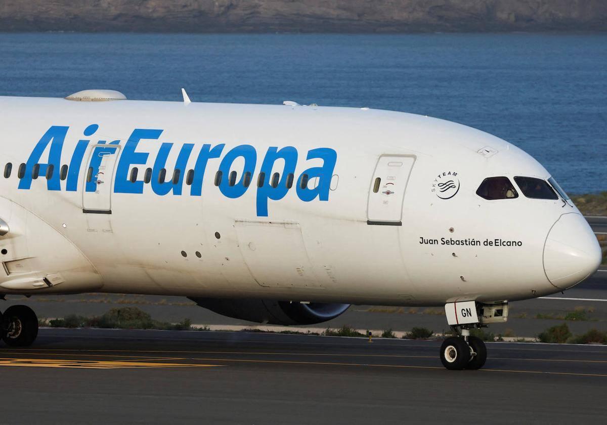 Pilotos de Air Europa irán a la huelga en junio y julio.