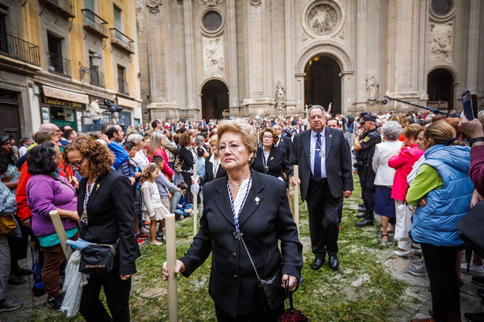 Las imágenes de la procesión del Corpus y la Tarasca por las calles de Granada