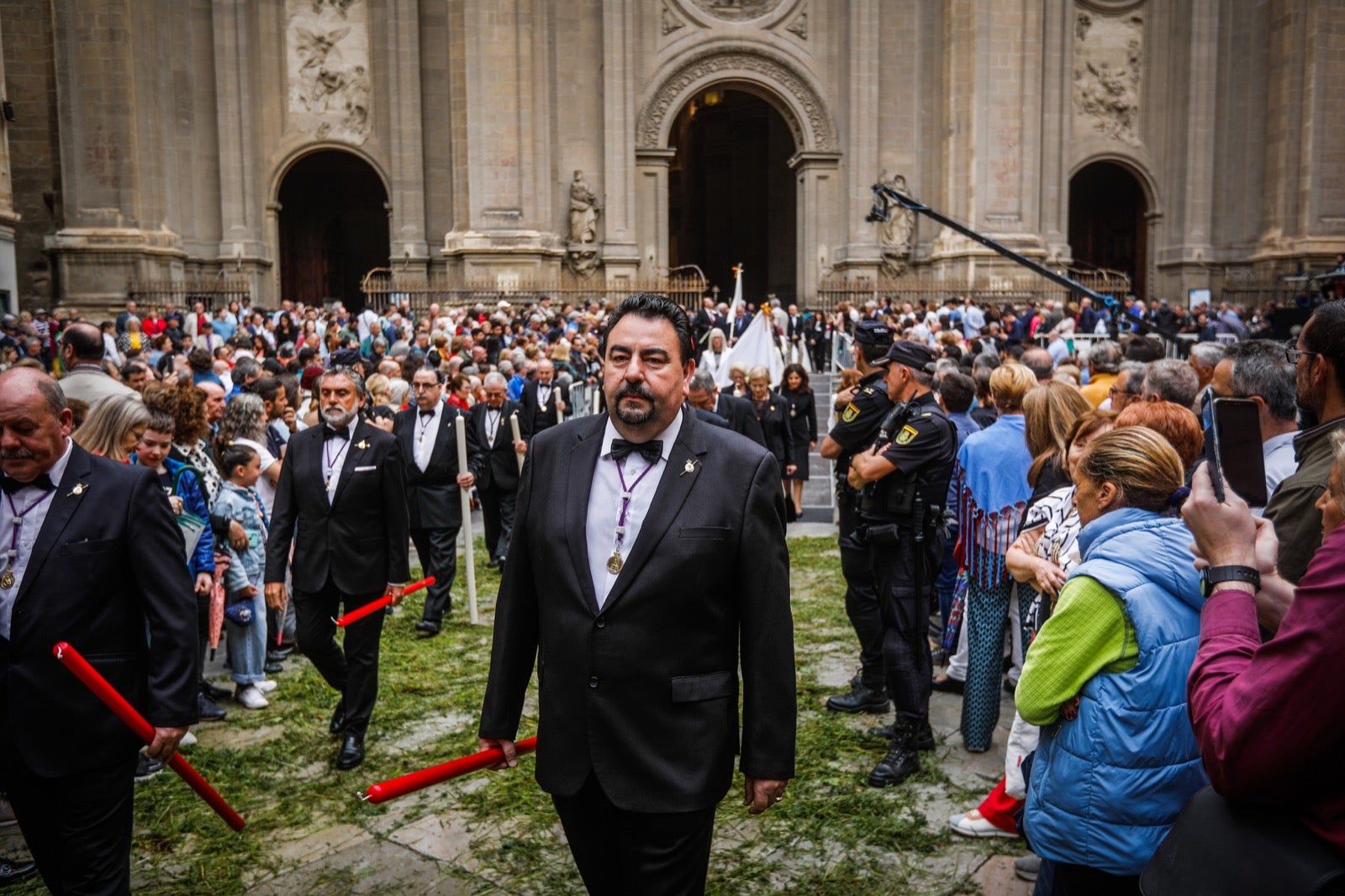 Las imágenes de la procesión del Corpus y la Tarasca por las calles de Granada