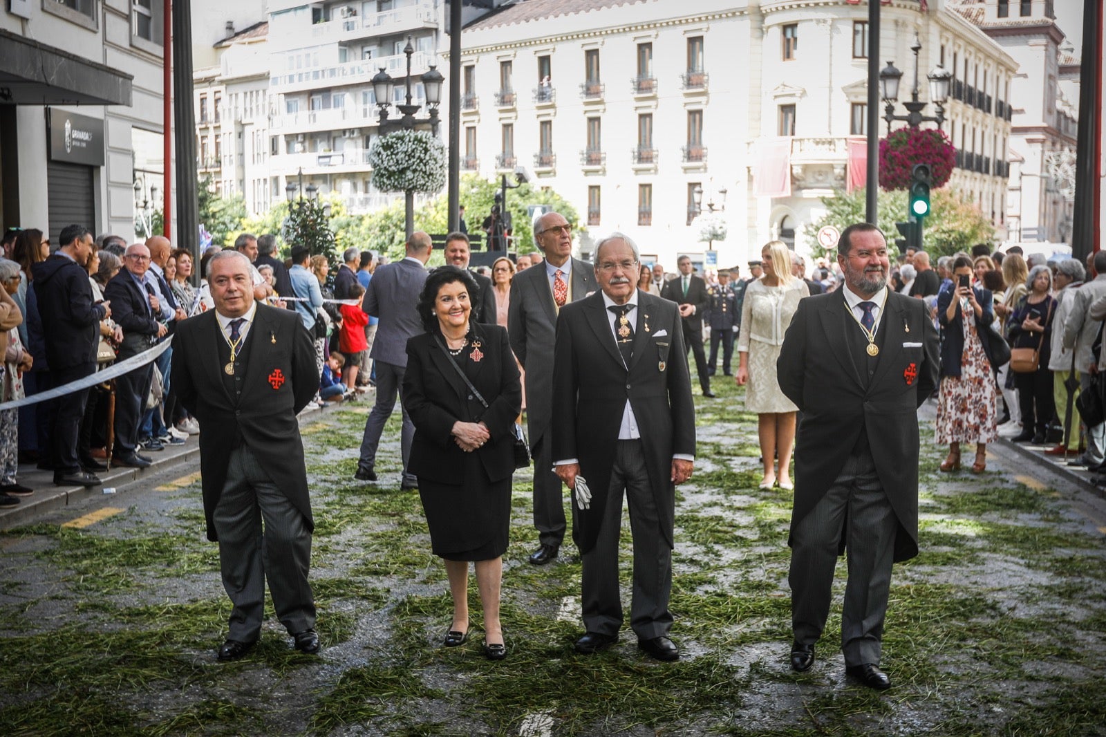 Las imágenes de la procesión del Corpus y la Tarasca por las calles de Granada