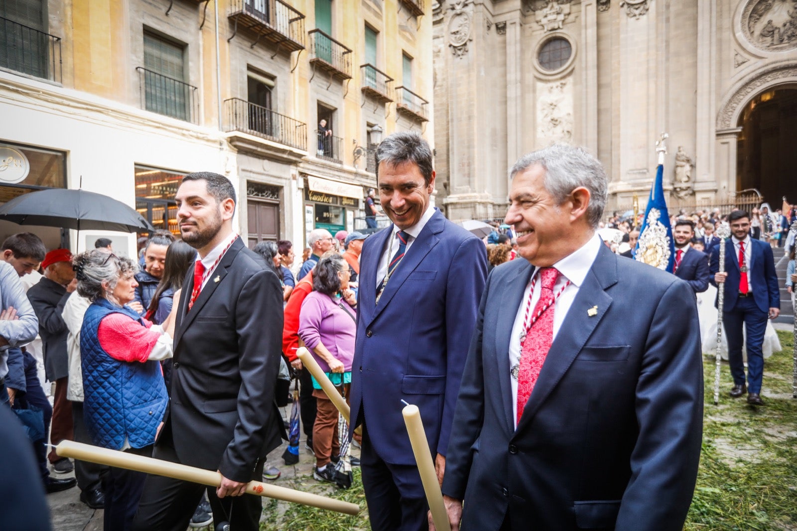 Las imágenes de la procesión del Corpus y la Tarasca por las calles de Granada