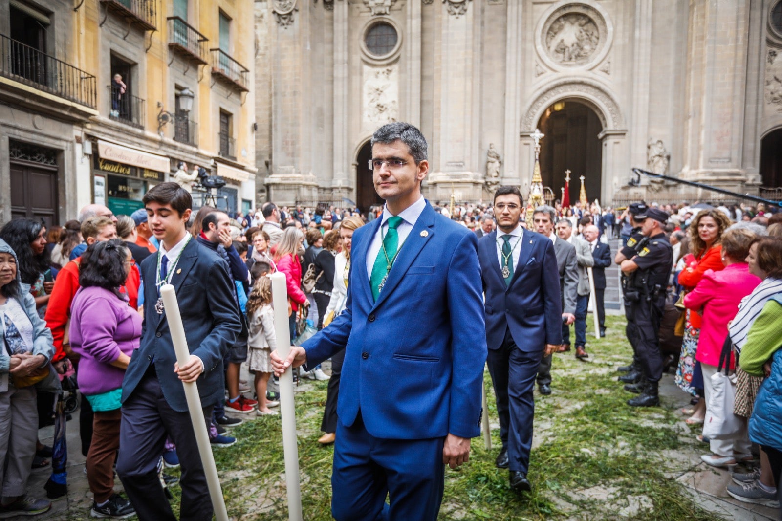 Las imágenes de la procesión del Corpus y la Tarasca por las calles de Granada