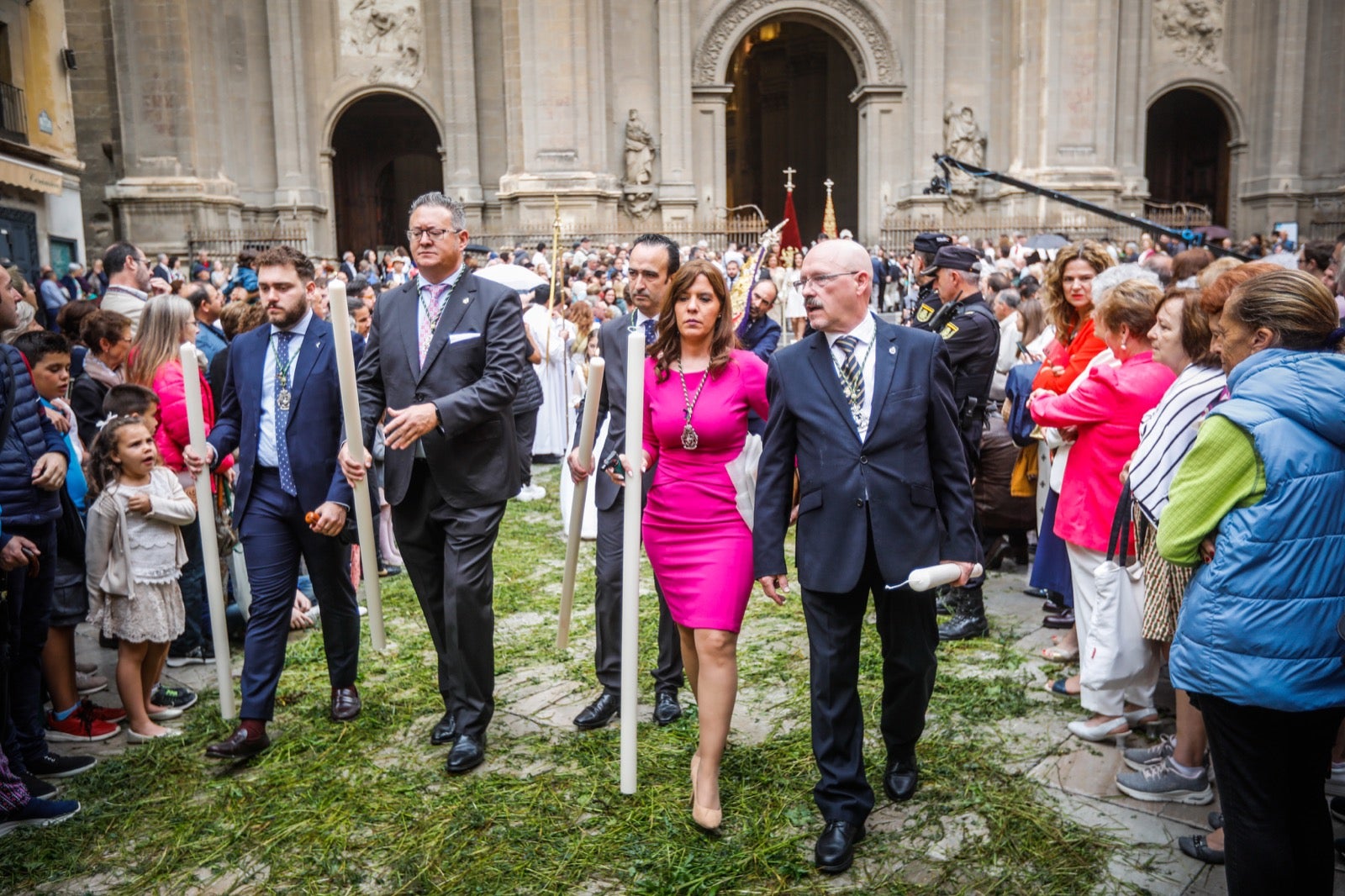 Las imágenes de la procesión del Corpus y la Tarasca por las calles de Granada