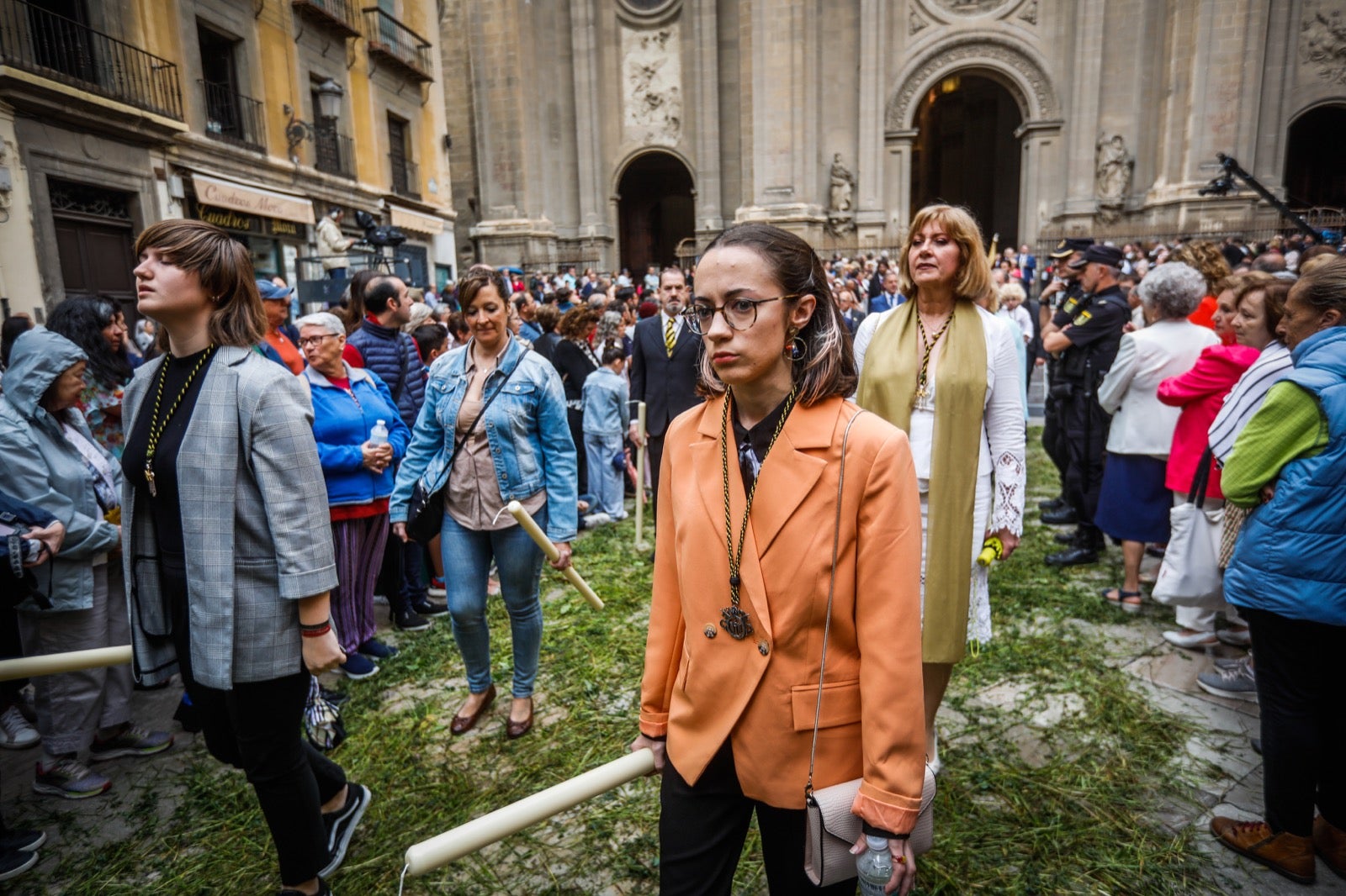 Las imágenes de la procesión del Corpus y la Tarasca por las calles de Granada