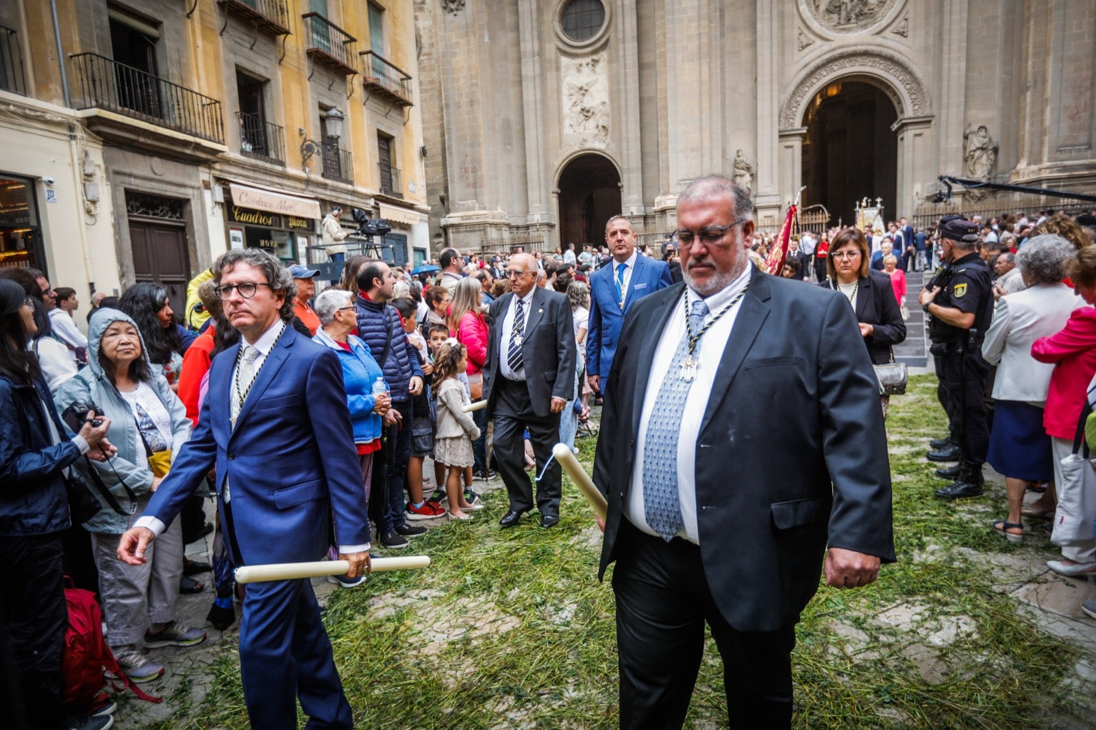 Las imágenes de la procesión del Corpus y la Tarasca por las calles de Granada