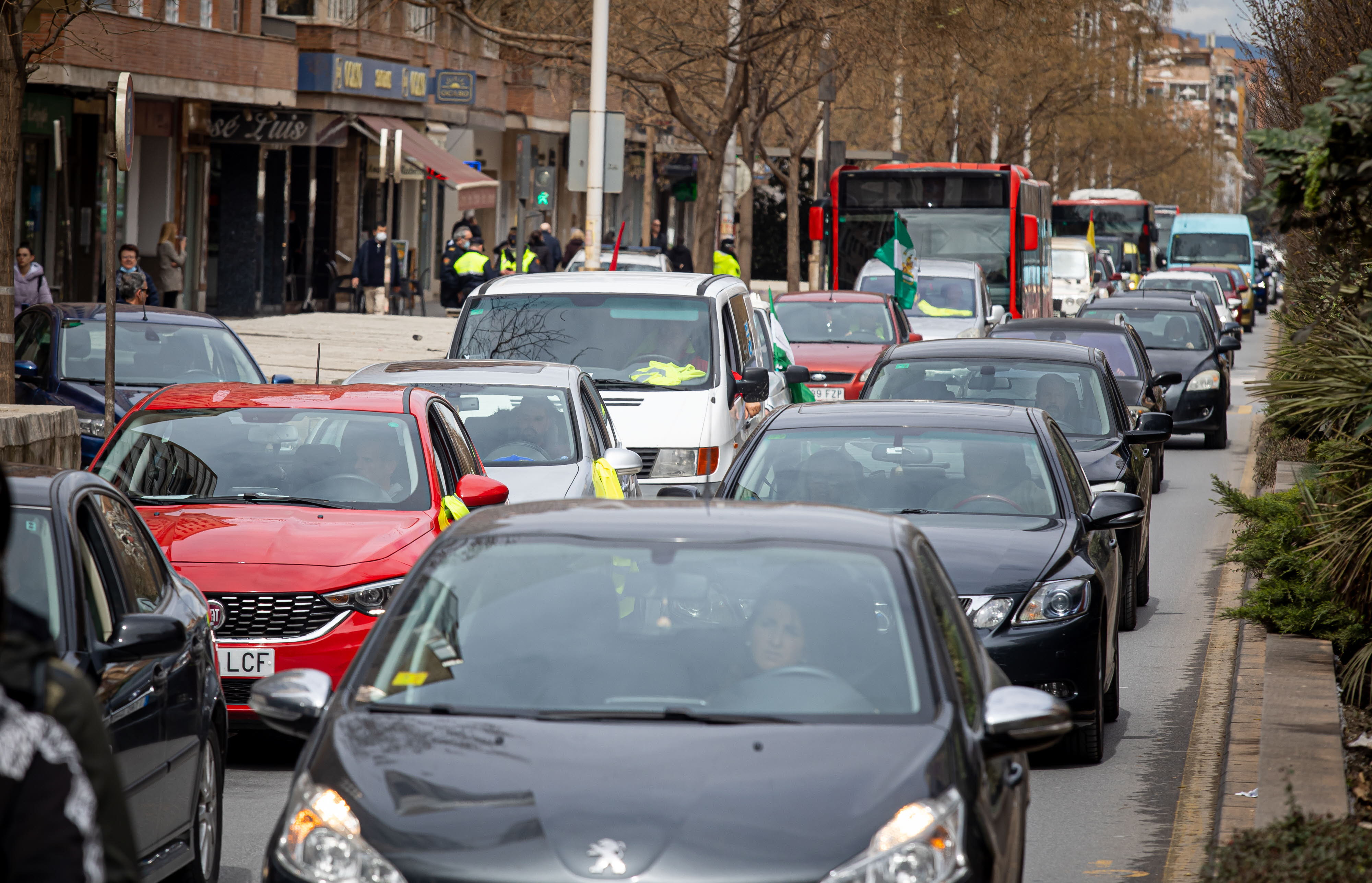 Alerta la OCU de posibilidad de incendios en coches de Citroën, Peugeot y DS.