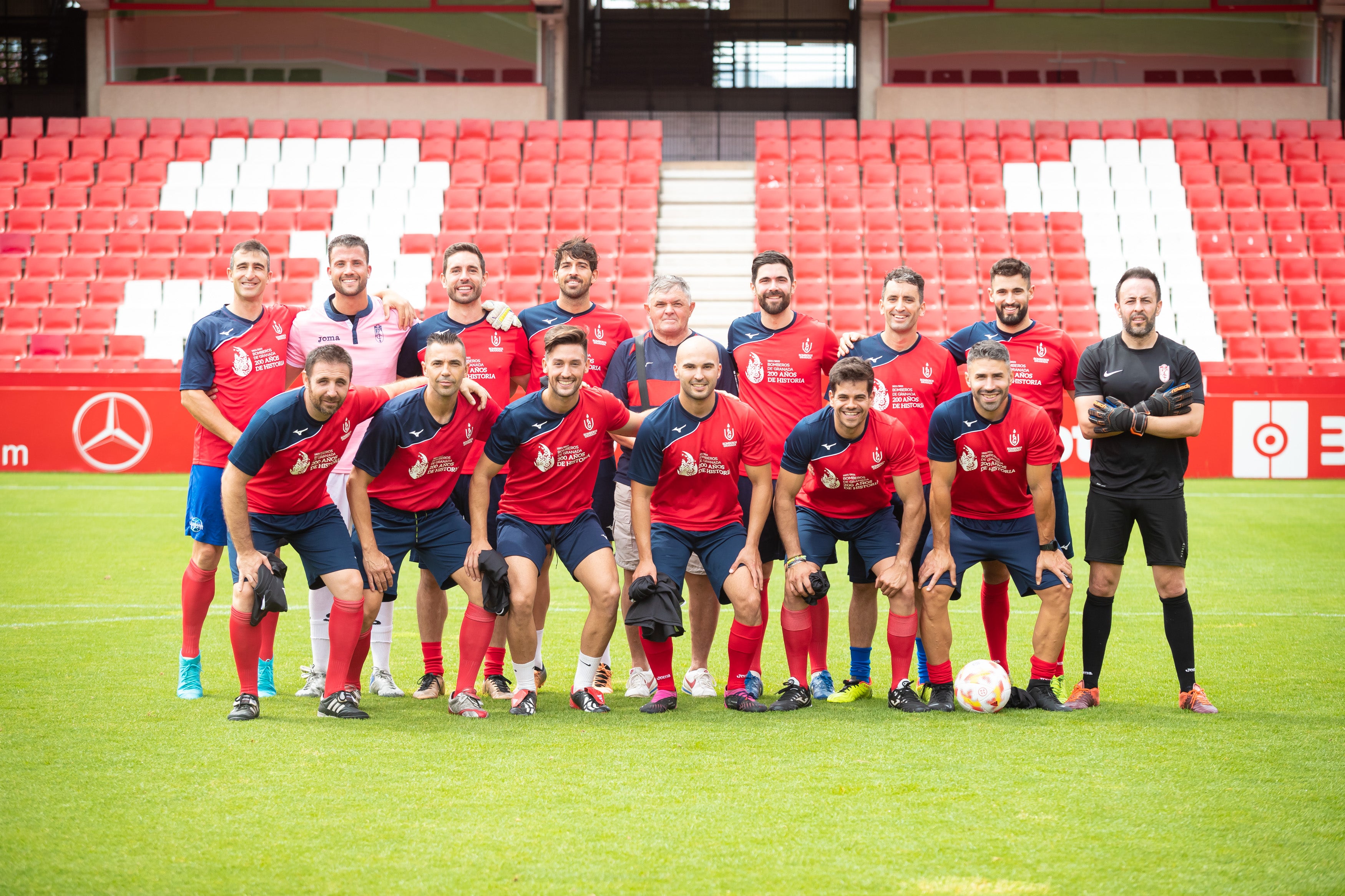 El partido de las &#039;estrellas&#039;, a pie de césped