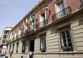 Vista exterior de la Diputación Provincial de Almería.