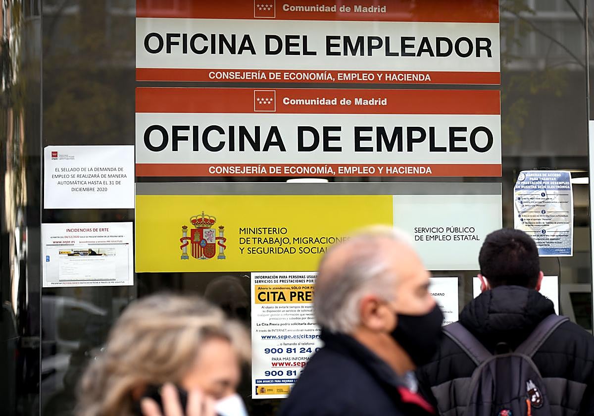 Aviso del SEPE por la cuenta donde tienes la pensión, el paro y otra ...