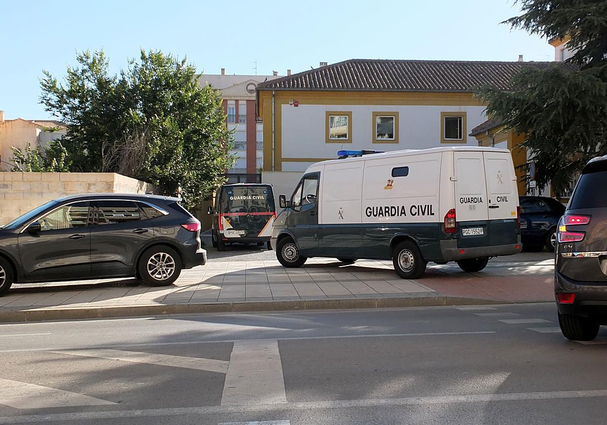 Traslado de los acusados de narcotráfico a los juzgados de Guadix para declarar