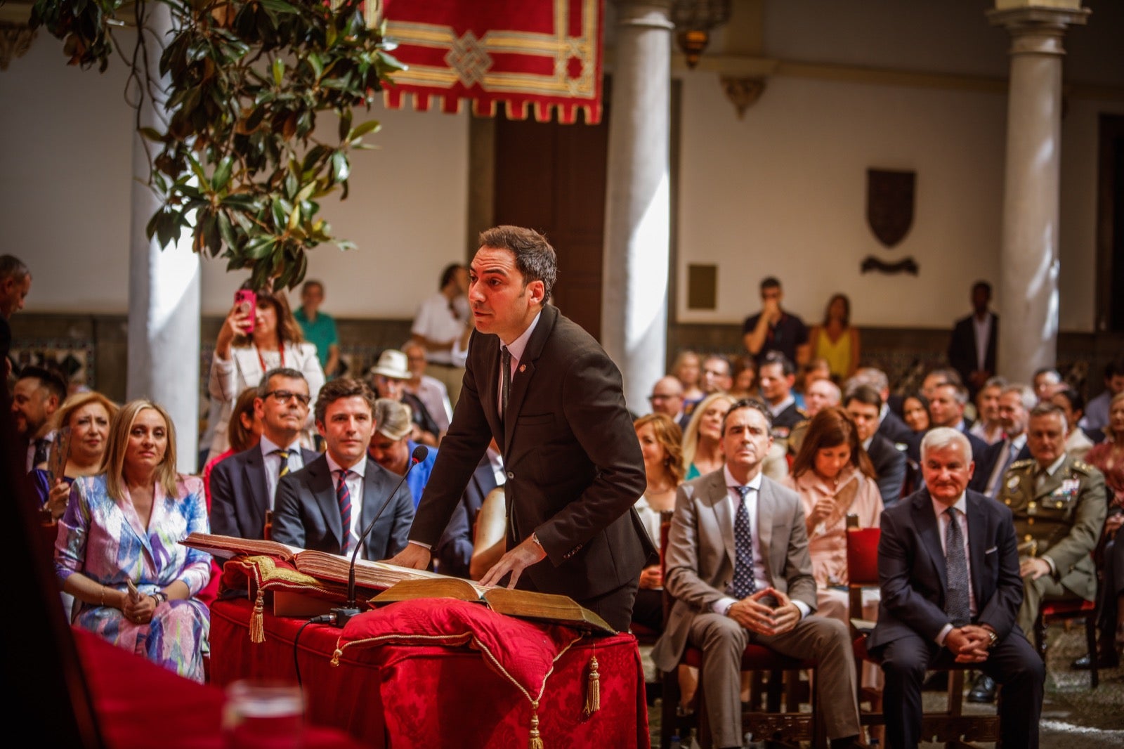 La investidura de Marifrán Carazo, desde dentro del Ayuntamiento