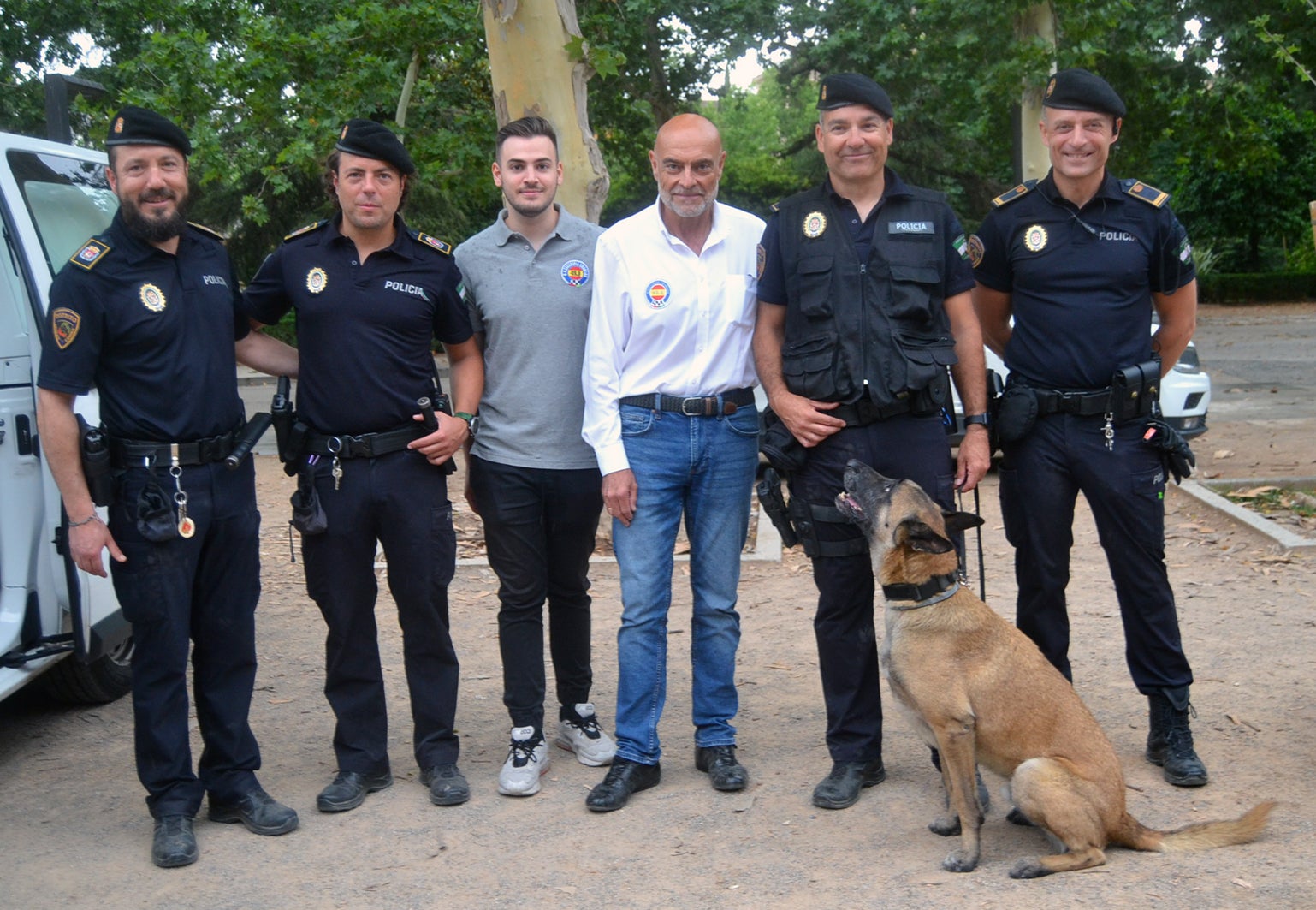 Los motores de Granada rugen por una buena causa