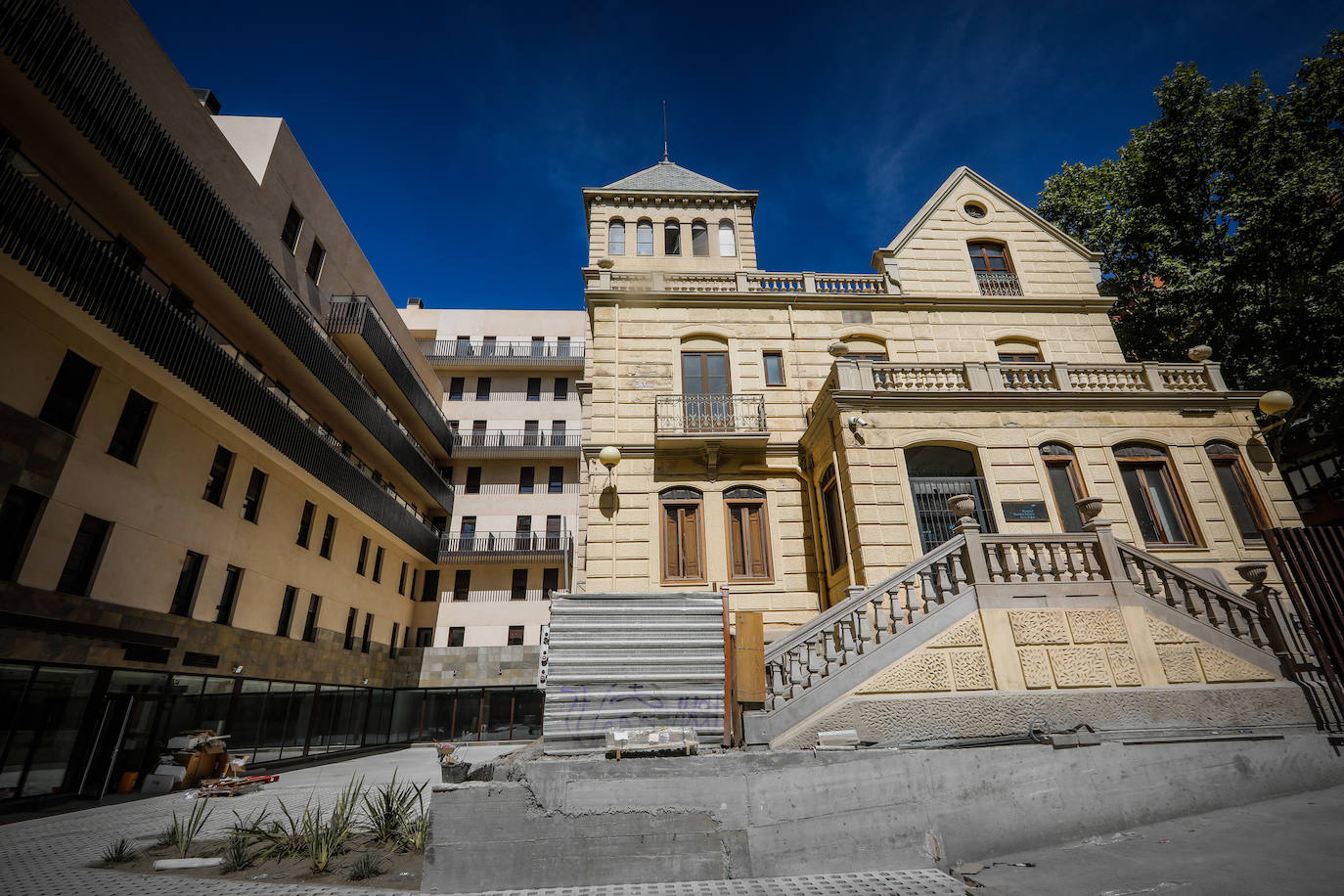 El antiguo hospital de la Salud fue la sede propuesta por Granada.