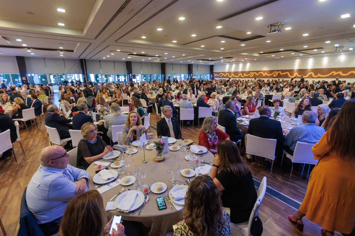 Las imágenes de la cena solidaria de Fundación Espadafor