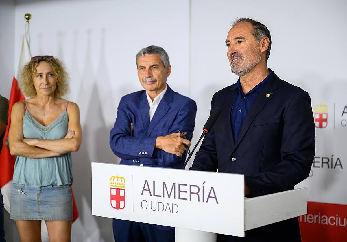 Antonio Jesús Casimiro presenta el Campeonato de España máster de atletismo.