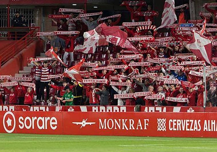 La peña 'La Horizontal' deja la grada de animación | Ideal