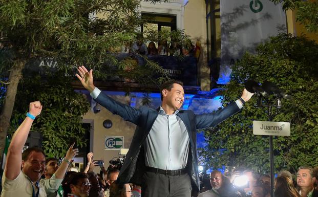 El líder del PP-A y presidente de la Junta, Juanma Moreno, tras obtener su mayoría hace un año.