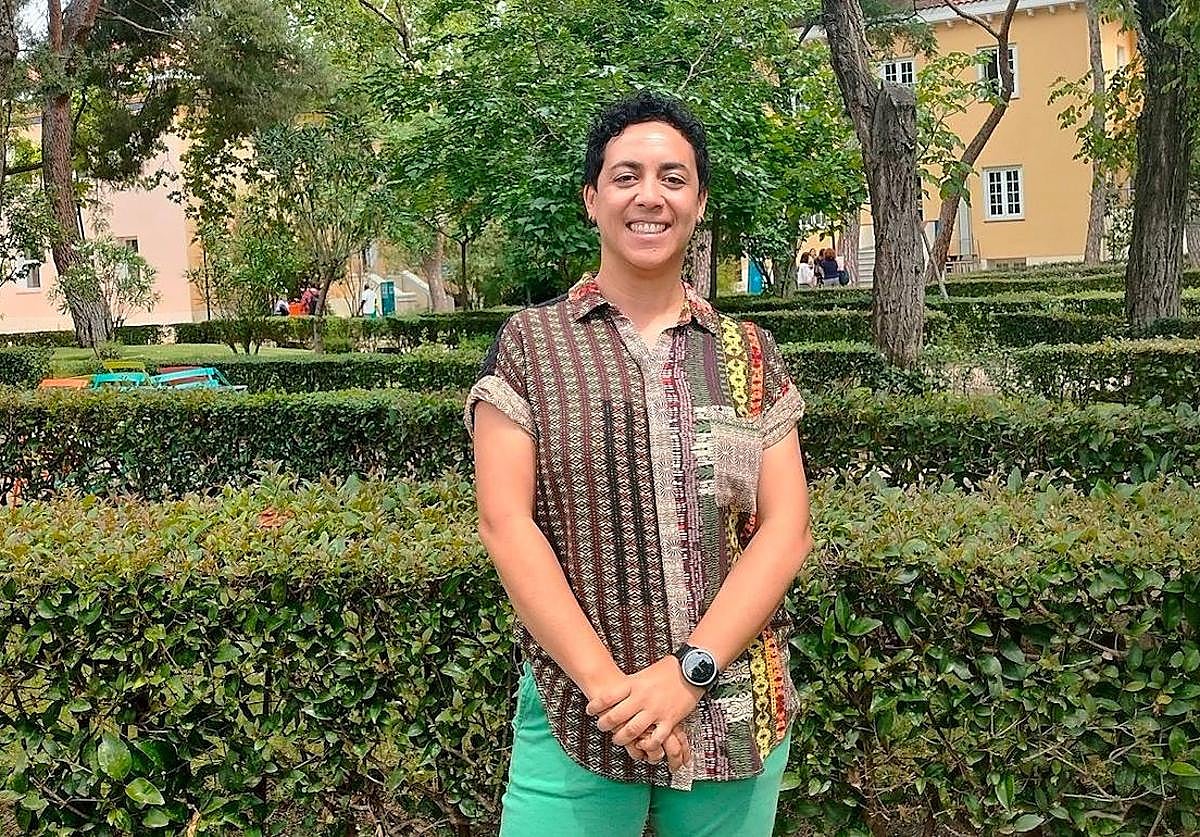 Tania Cedeño Benavides, médica especialista en Medicina Familiar y Comunitaria, es natural de Granada.