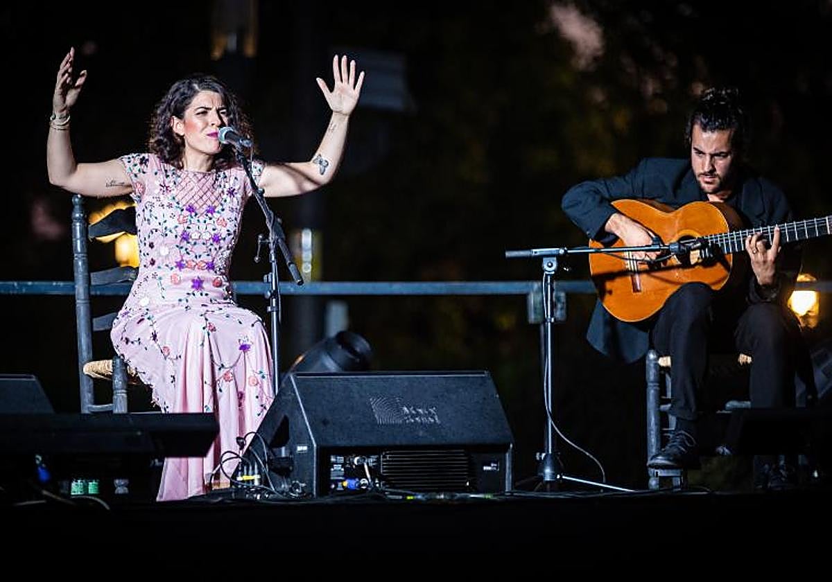 Fernanda Peña, familia de Diego Fernández Flores, El Lebrijano, Pedro Peña, Los Pininis, La Rumbilla o Dorantes, marcó su impronta este domingo en la Huerta de San Vicente,.