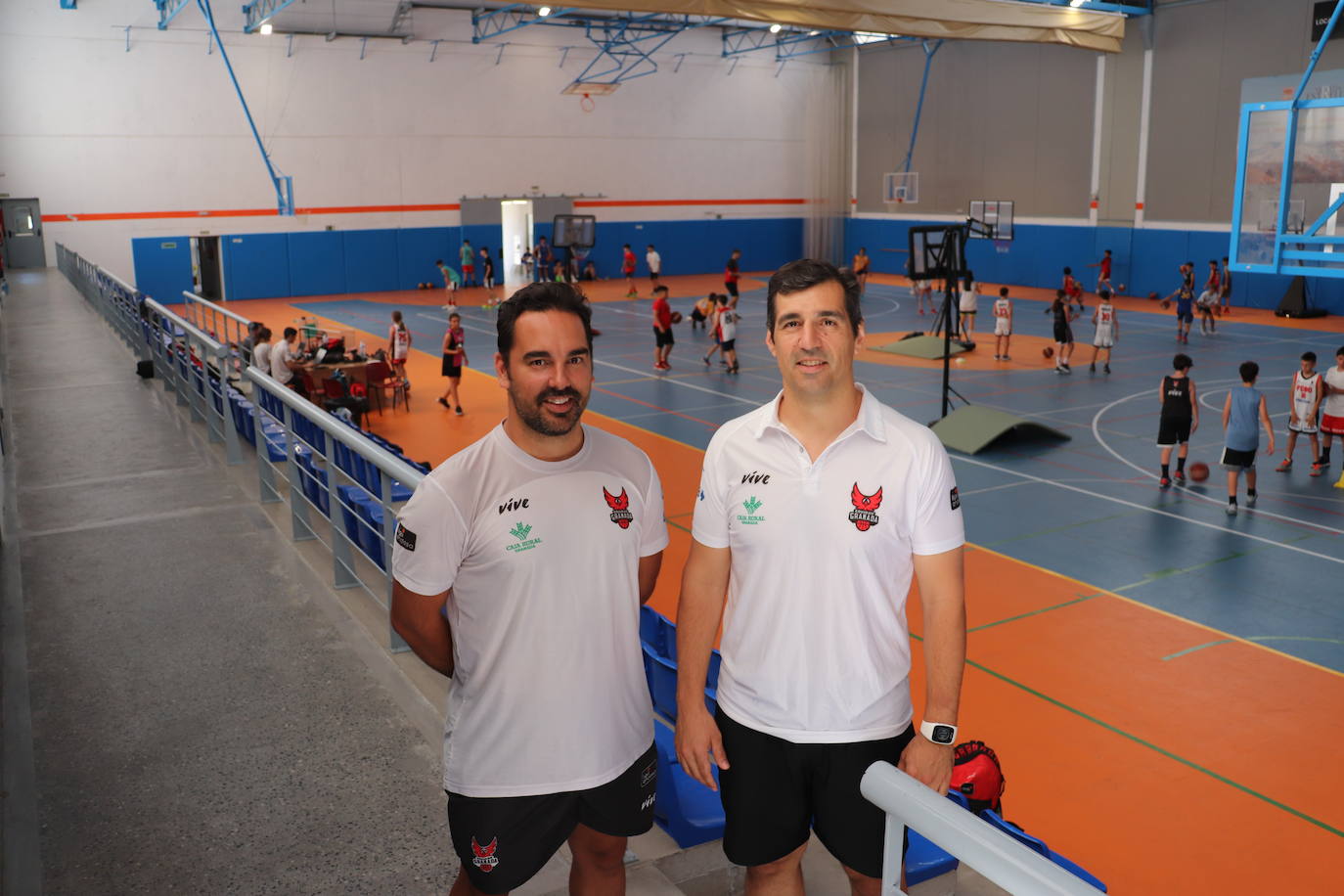 Zamo Fernández y Pablo Pin, en su campus de Güéjar Sierr