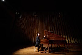 Pierre Hantaï, durante el ensayo previo al espectáculo.