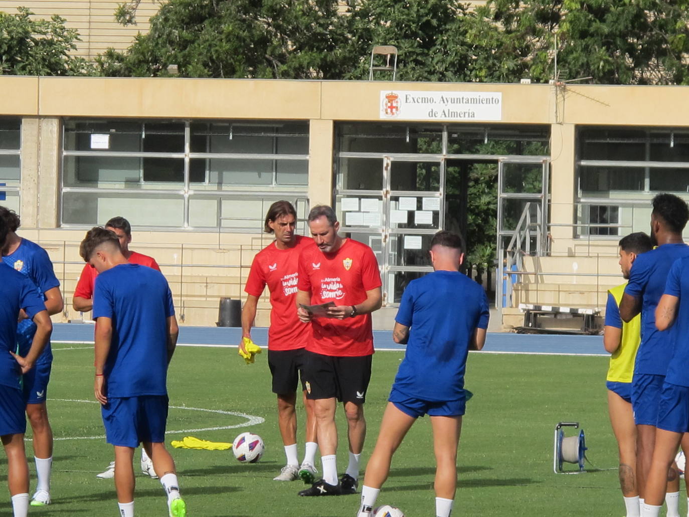 El primer entrenamiento de la UDA de Vicente Moreno, en imágenes