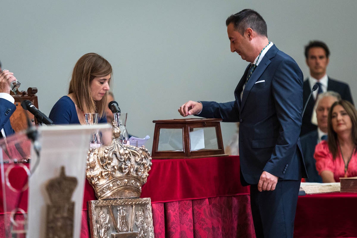 Las imágenes de la constitución de la Diputación de Granada