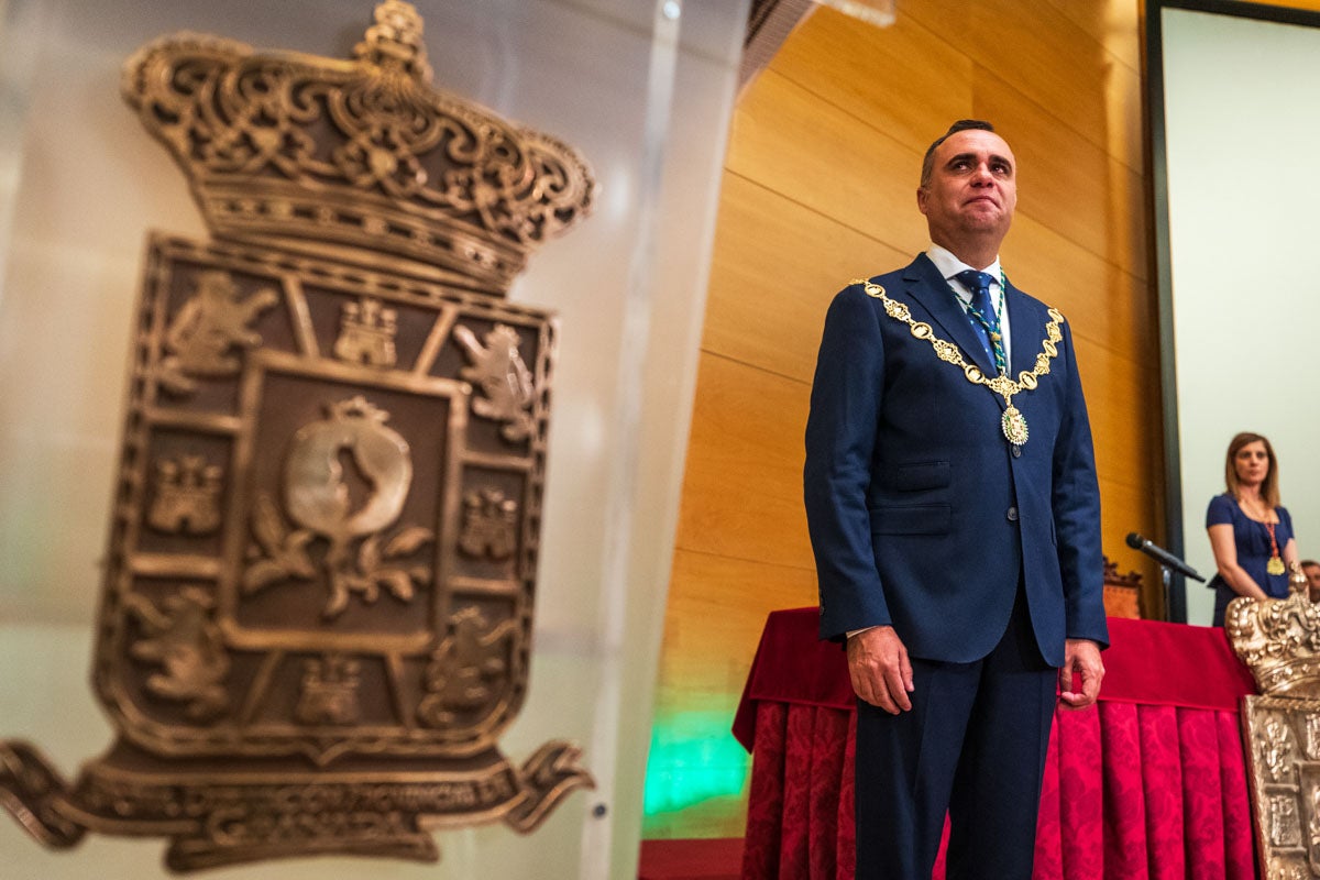 Las imágenes de la constitución de la Diputación de Granada