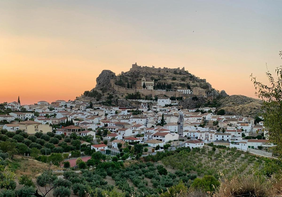 Vistas de Moclín desde la entrada del municipio.