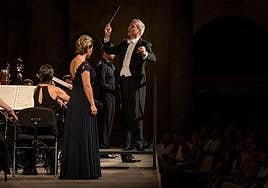 Luisotti llevó con mano firme la dirección musical.