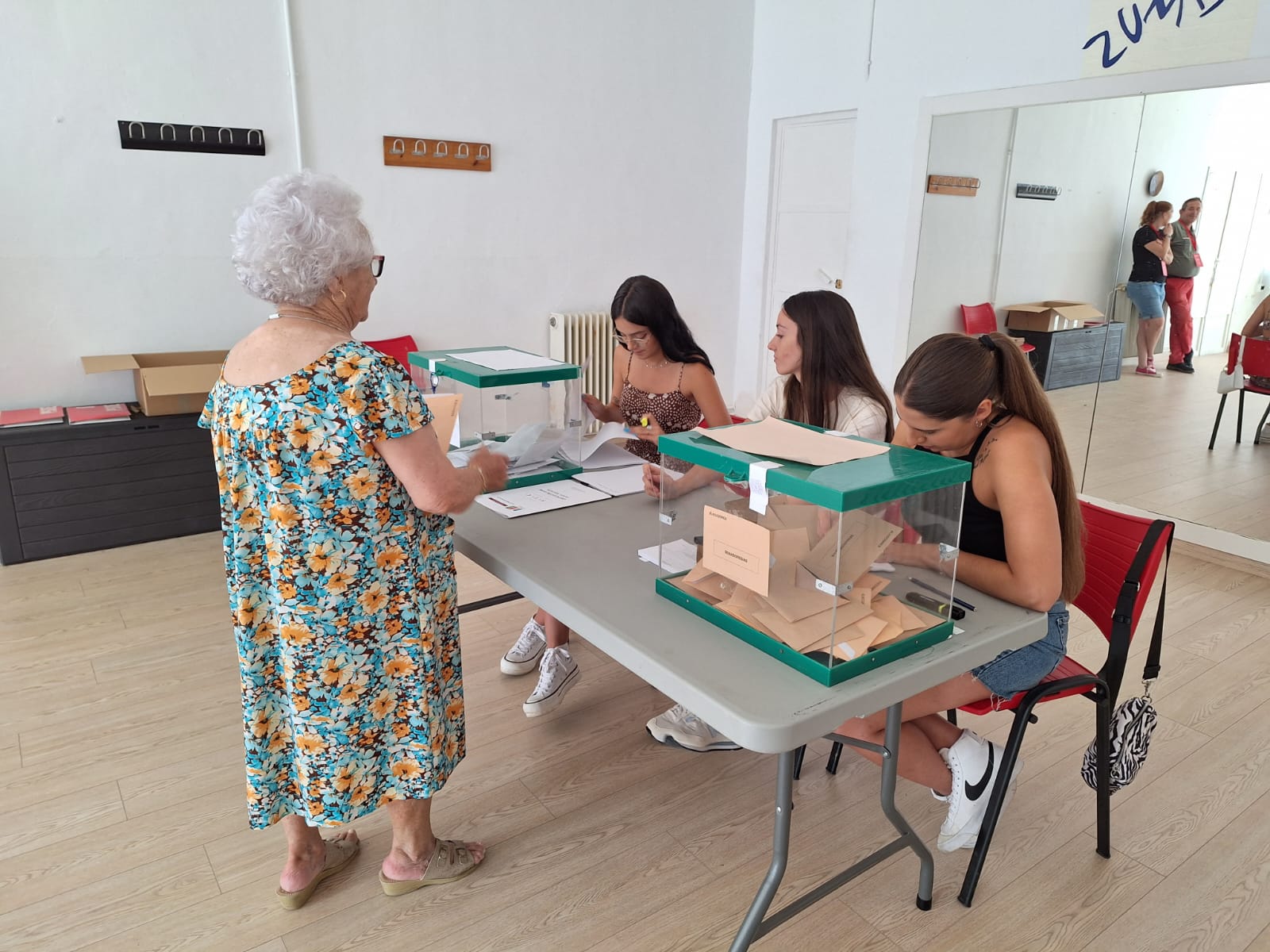 Una sede electoral en Úbeda.