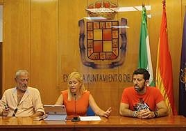 Tomás Fernández, María Espejo y Juan Montoro, en rueda de prensa.