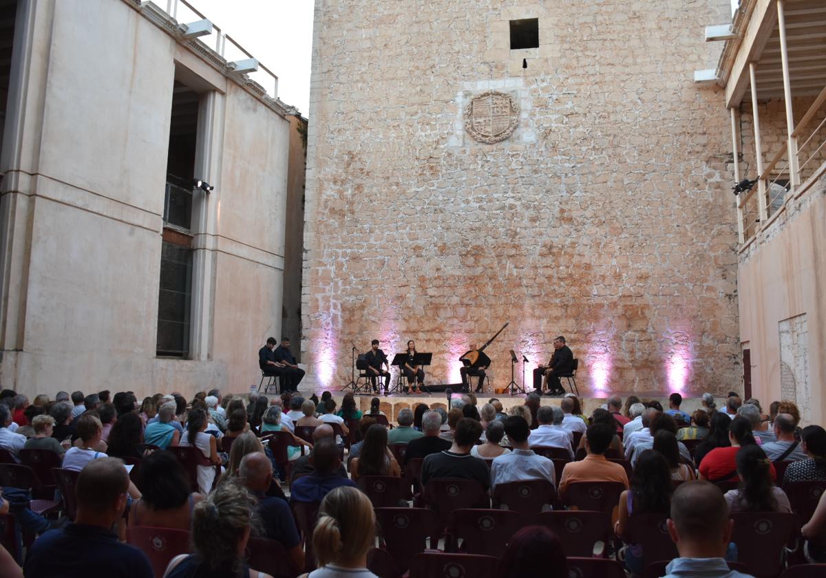 El Castillo de Vélez Blanco revive las locuras de amor de Shakespeare con Serendipia