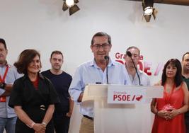 Los candidatos electos del PSOE, en su comparecencia tras el escrutinio.