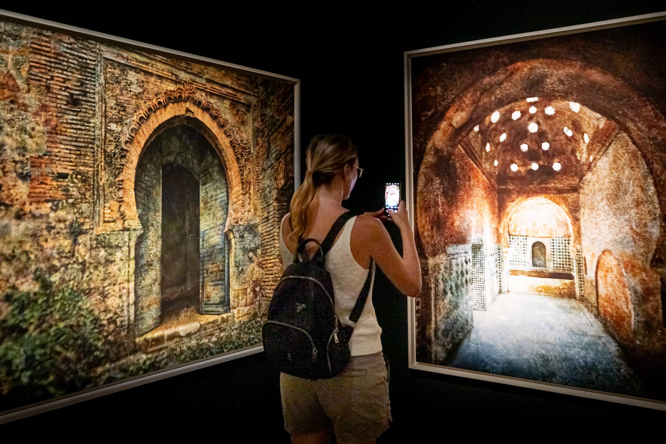 Fotografiando la exposición.