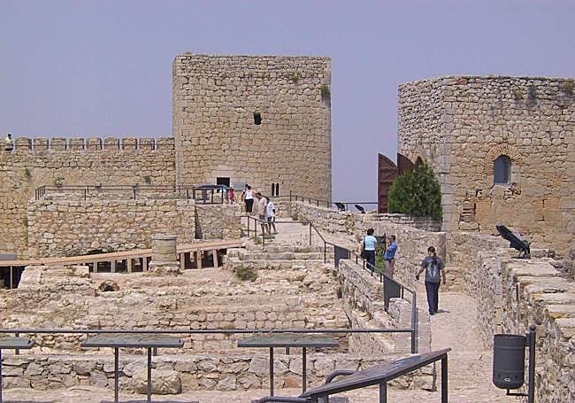 Visitantes del Castillo de Santa Catalina, en Jaén.