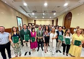 La consejera Loles López con representantes de la Diputación y los ayuntamientos de Jaén, Úbeda, Linares, Andújar y Alcalá la Real.
