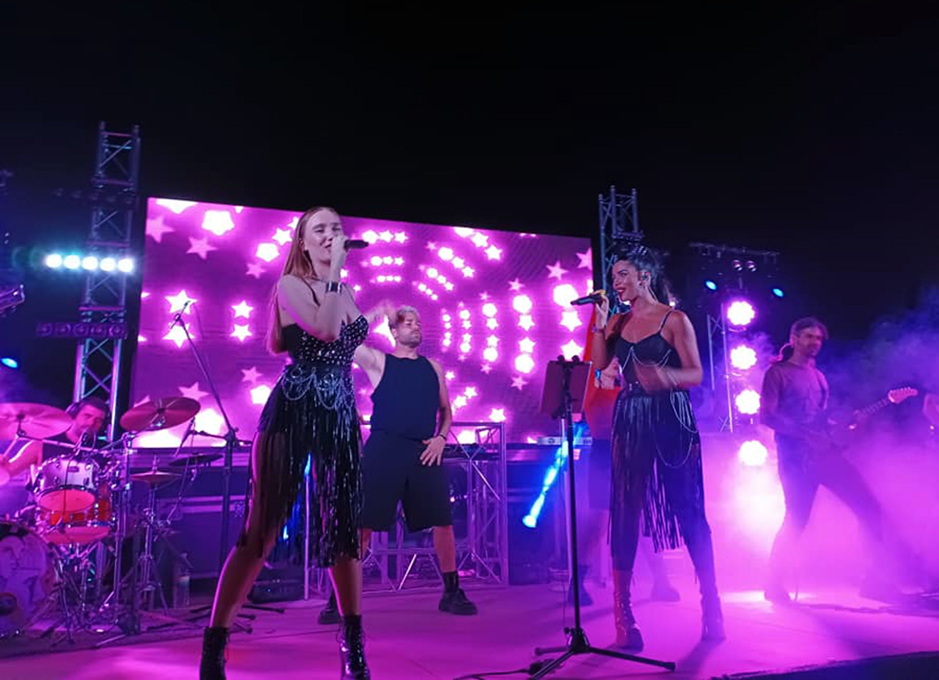 El grupo Play Star, durante la fiesta de los ochenta, en el Culve23.