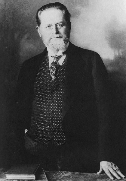 El banquero alemán Arthur Gwinner