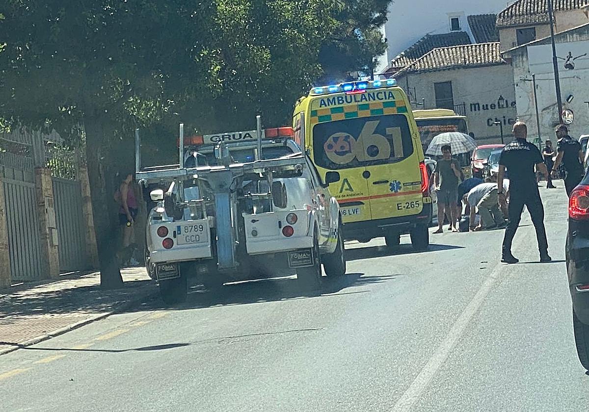Motorista herida en la carretera de La Zubia.